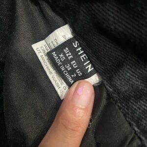 black baggy jeans